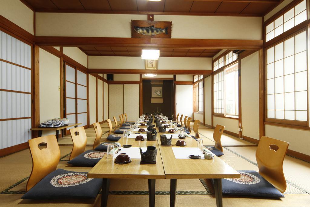 Bekkan Kawanatsu Hotel Shin'onsen Buitenkant foto